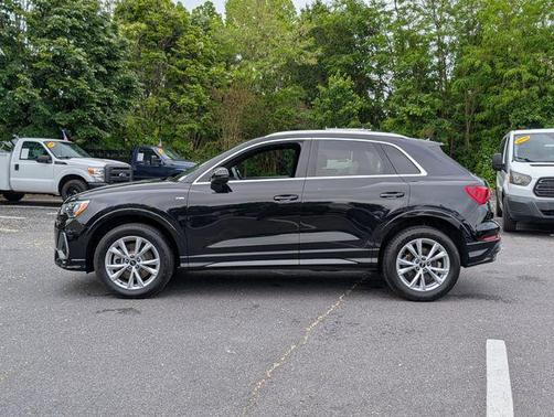 2022 Audi Q3 45 S line Premium