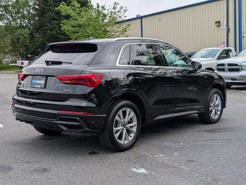 2022 Audi Q3 45 S line Premium