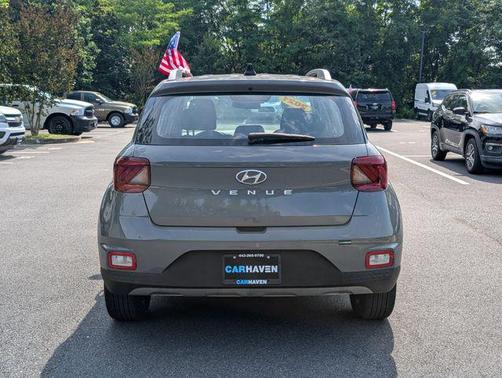 2021 Hyundai VENUE SEL