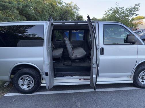 2016 Chevrolet Express 2500 LS