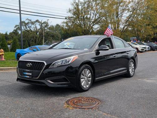 2016 Hyundai SONATA Hybrid SE