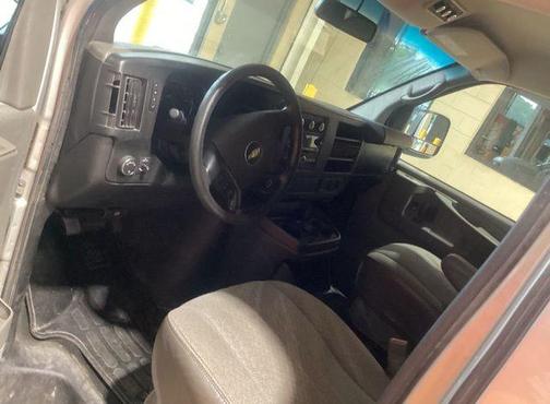 2015 Chevrolet Express 2500 LS