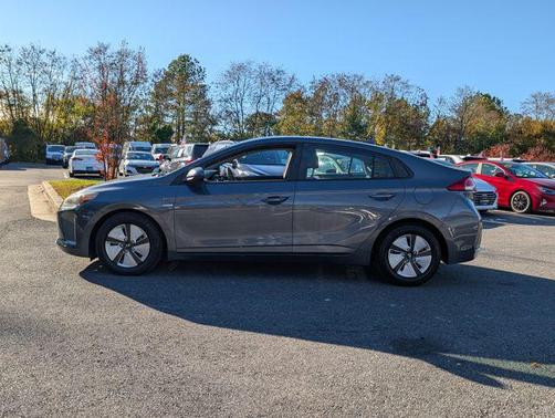 2018 Hyundai IONIQ Hybrid Blue