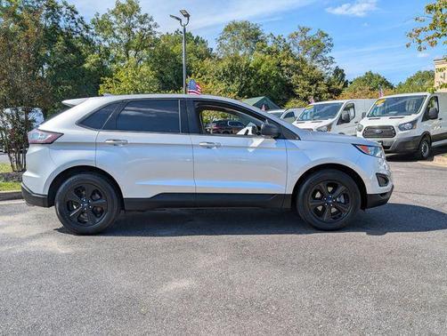 2018 Ford Edge SE