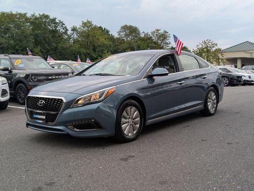 2016 Hyundai SONATA Hybrid SE