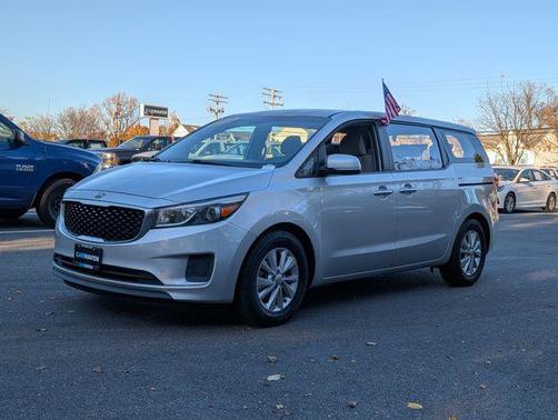 2018 Kia Sedona L