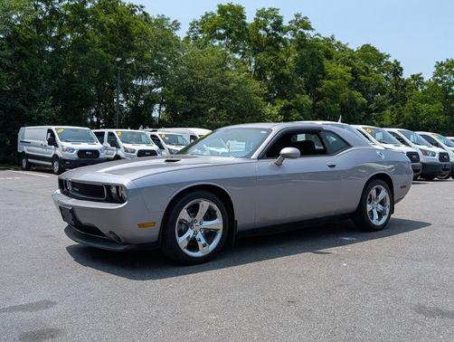 2014 Dodge Challenger SXT