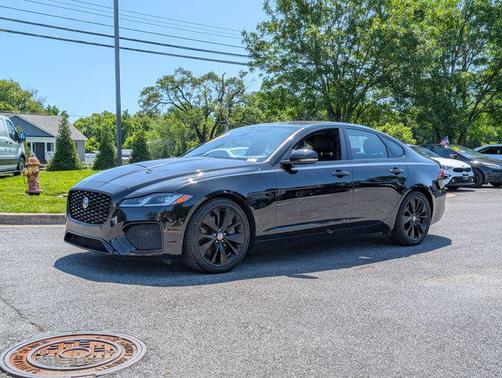 2022 Jaguar XF SE P250 RWD Automatic