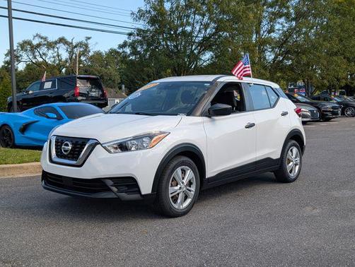 2020 Nissan Kicks S