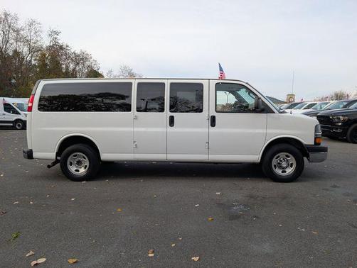 2016 Chevrolet Express 3500 LT