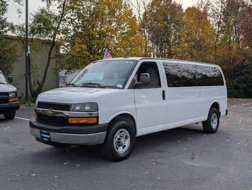 2016 Chevrolet Express 3500 LT