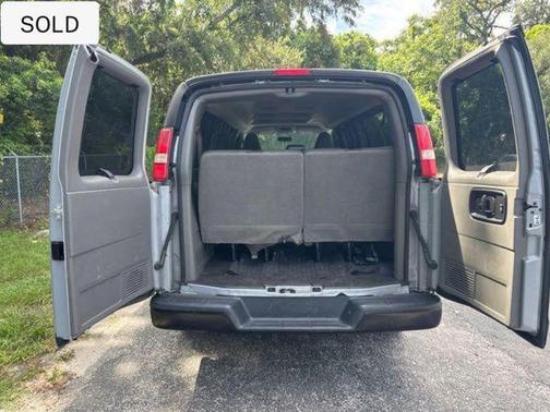 2017 Chevrolet Express 3500 LS