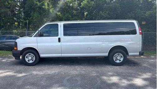 2017 Chevrolet Express 3500 LS