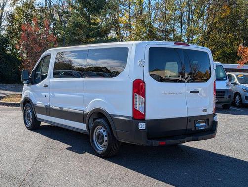 2017 Ford Transit-150 XL