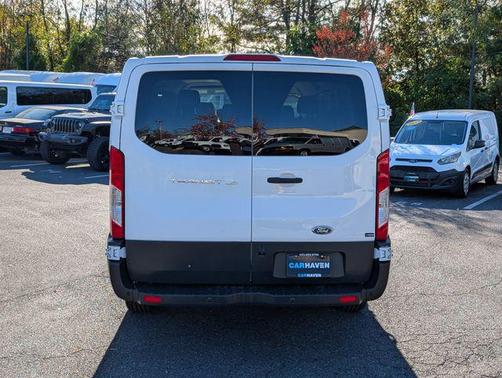 2017 Ford Transit-150 XL