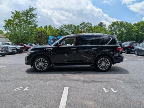 2016 INFINITI QX80 Base