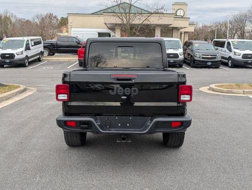 2024 Jeep Gladiator Nighthawk