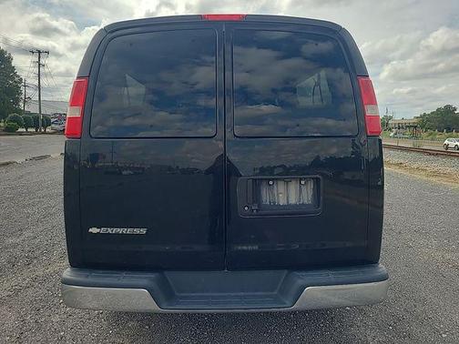 2017 Chevrolet Express 3500 LT