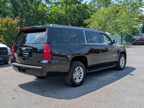 2017 Chevrolet Suburban LS