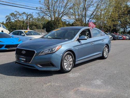 2016 Hyundai SONATA Hybrid SE