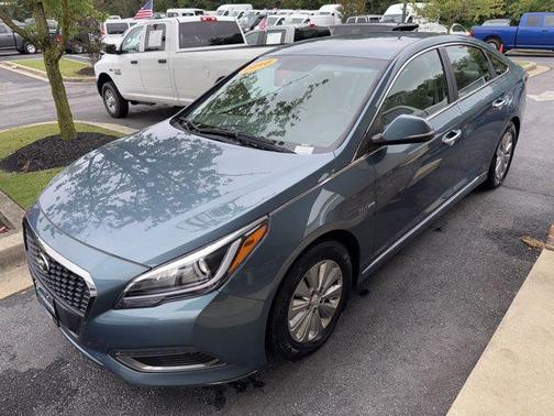 2016 Hyundai SONATA Hybrid SE