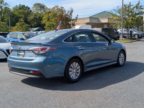2016 Hyundai SONATA Hybrid SE