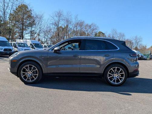 2024 Porsche Cayenne Base