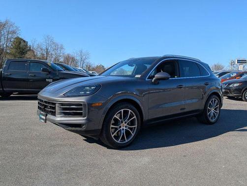 2024 Porsche Cayenne Base
