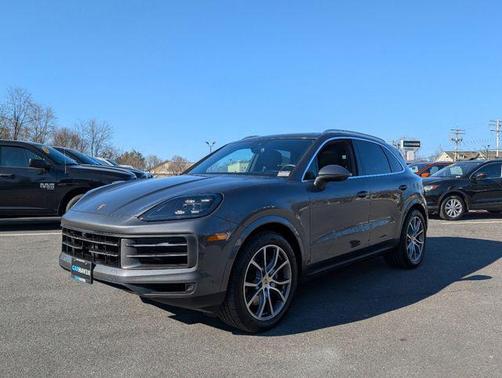 2024 Porsche Cayenne Base
