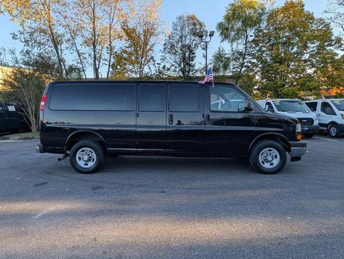 2017 Chevrolet Express 3500 LT