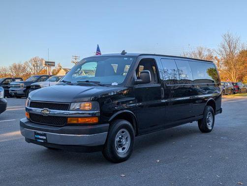 2017 Chevrolet Express 3500 LT