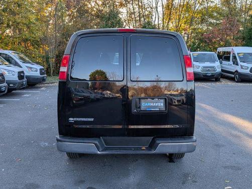 2017 Chevrolet Express 3500 LT