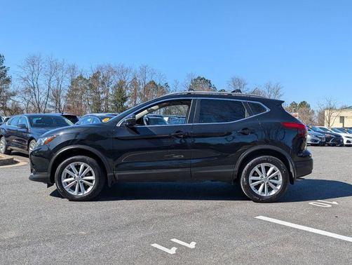 2017 Nissan Rogue Sport SV