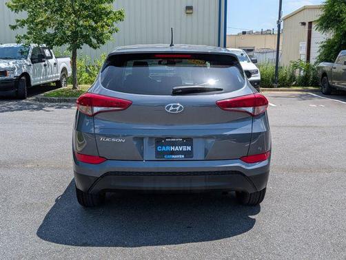 2018 Hyundai TUCSON SE