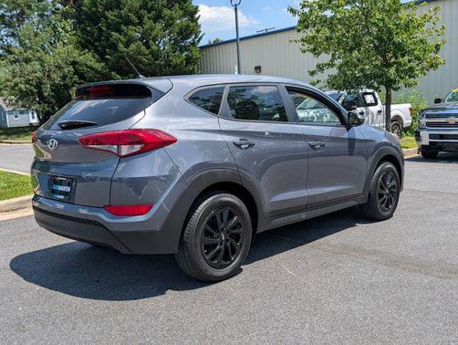 2018 Hyundai TUCSON SE