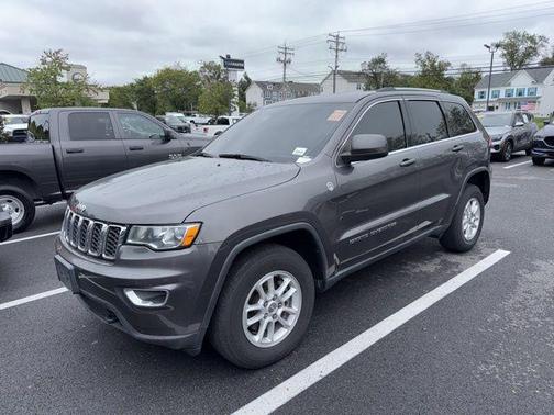 2019 Jeep Grand Cherokee Laredo