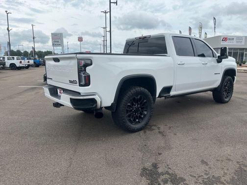 2022 Chevrolet Silverado 2500 High Country