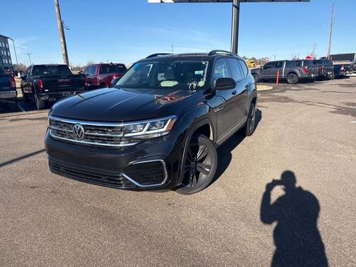 2021 Volkswagen Atlas 3.6 V6 SE w/ Technology R-Line