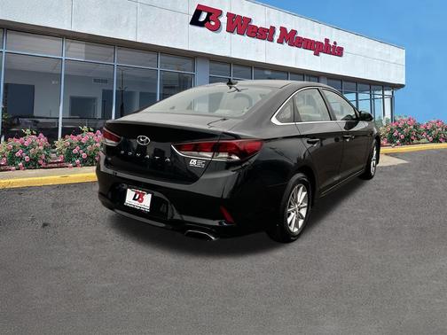 2018 Hyundai SONATA SE