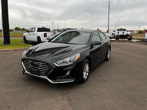 2018 Hyundai SONATA SE