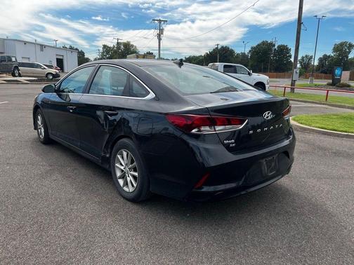 2018 Hyundai SONATA SE