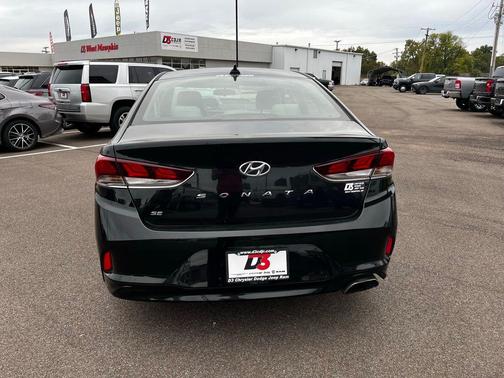 2018 Hyundai SONATA SE
