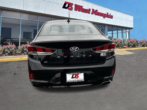 2018 Hyundai SONATA SE