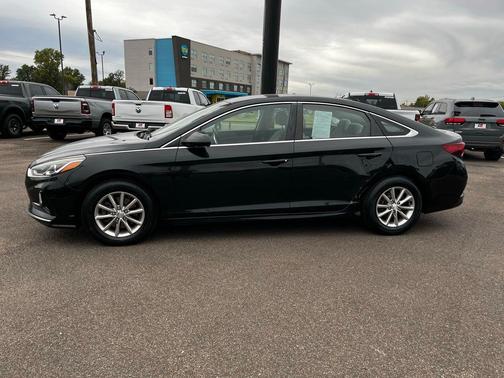 2018 Hyundai SONATA SE