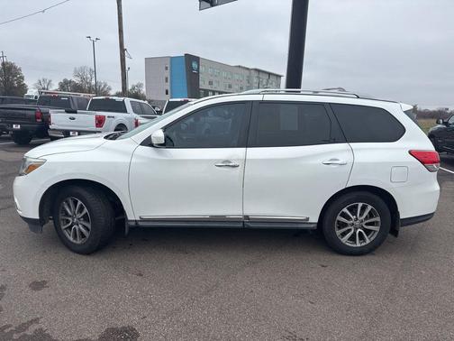 2014 Nissan Pathfinder SL