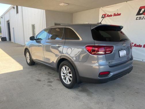 2020 Kia Sorento LX