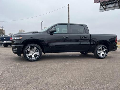2026 RAM 1500 Express