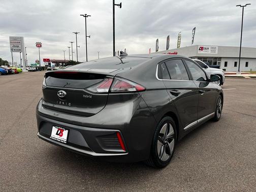 2022 Hyundai IONIQ Hybrid SEL