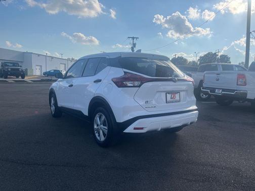 2023 Nissan Kicks S