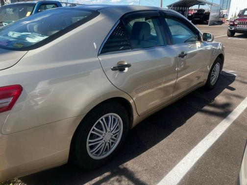 2010 Toyota Camry 